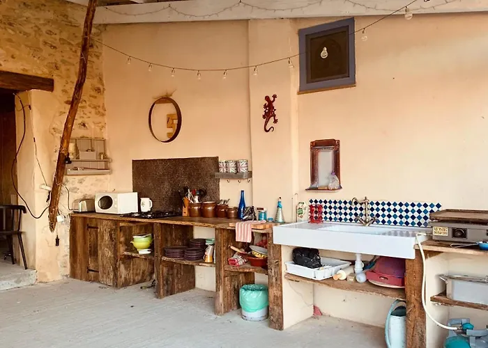 Pensión Jungle Vue Sur La Campagne A 15min D'albi 3*